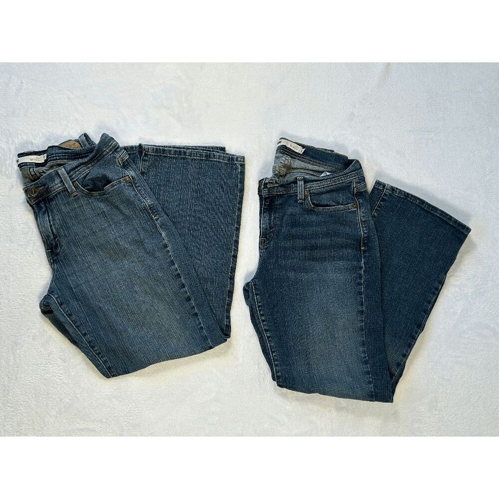 Women's Levi 529 Boot Cut Curvy Jeans Lot of Two Size 12, Short, Comfortable